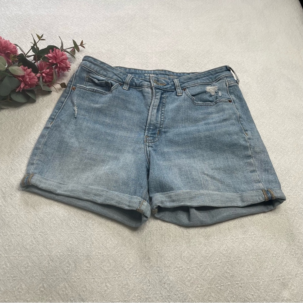 Old Navy Light Blue Rolled-Hem Denim Shorts~ Size 12 ~ Summertime Classic‎